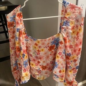 Buddy love spring top.